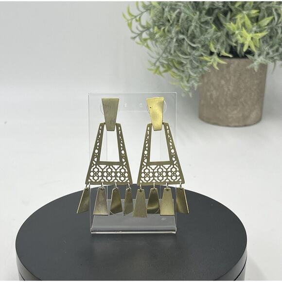 Kendra Scott Kase Gold Plated Geometric Filigree Pattern Fringe Dangle Earrings - Picture 2 of 14